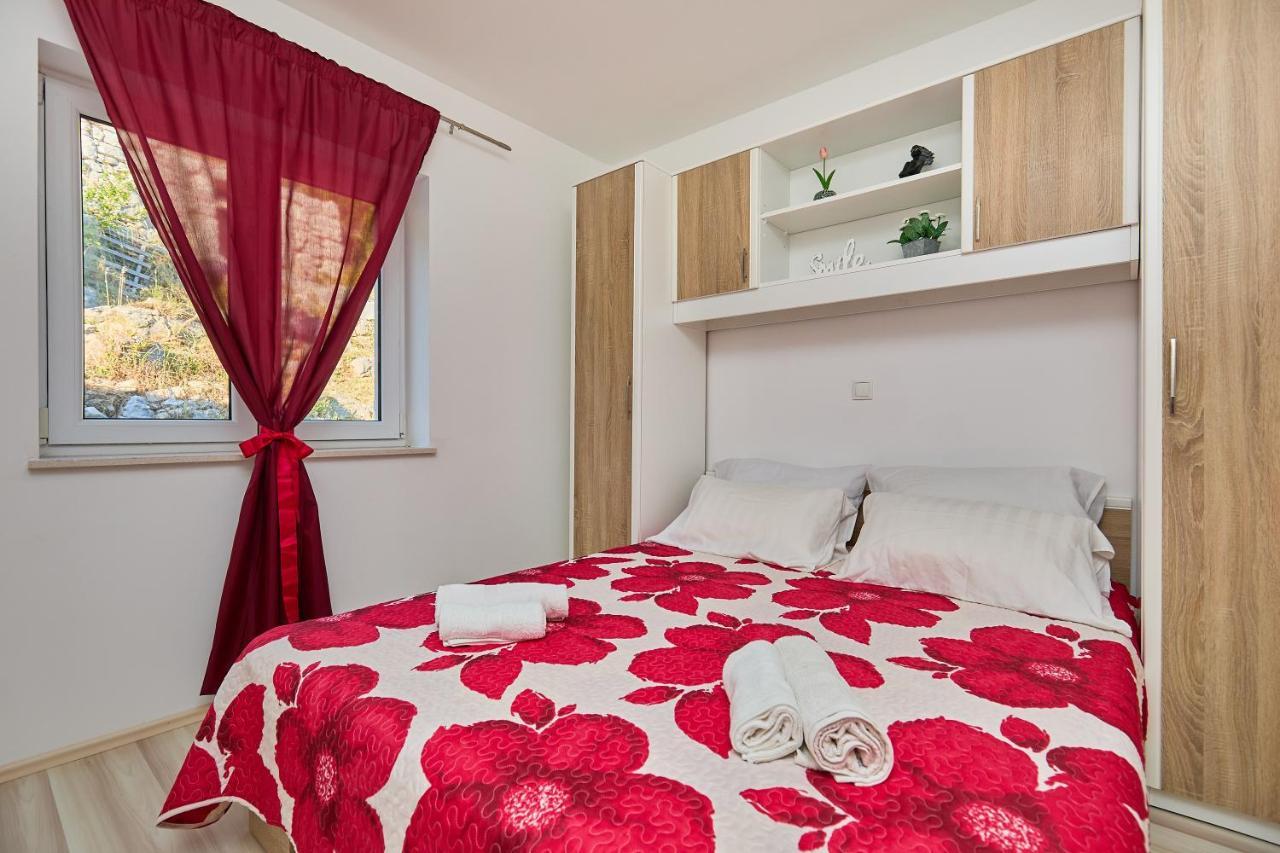 Apartments Baro Maranovići エクステリア 写真